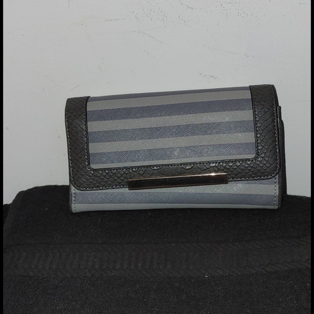 Bags - Picture 2 of 2